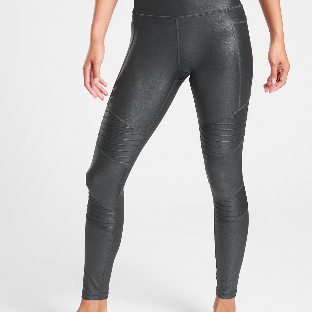 Athleta Inclination Moto Tights/Leggings!